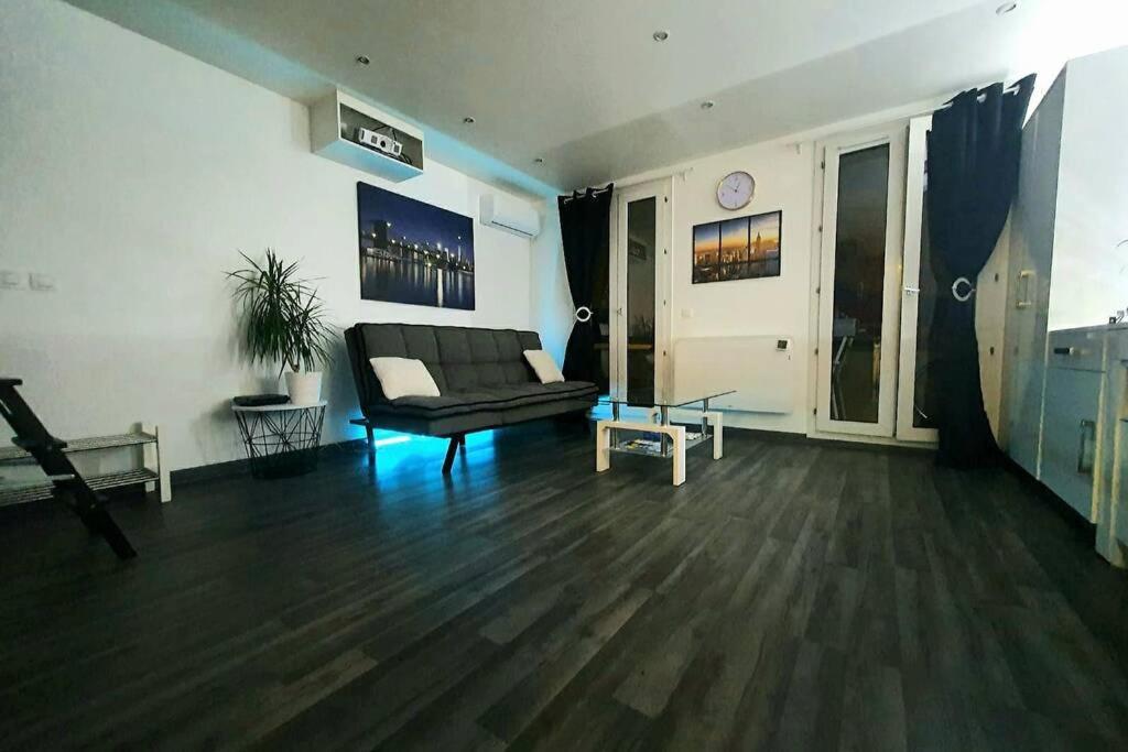Superbe Studio De 30M2 Proche De Paris 프와시 외부 사진